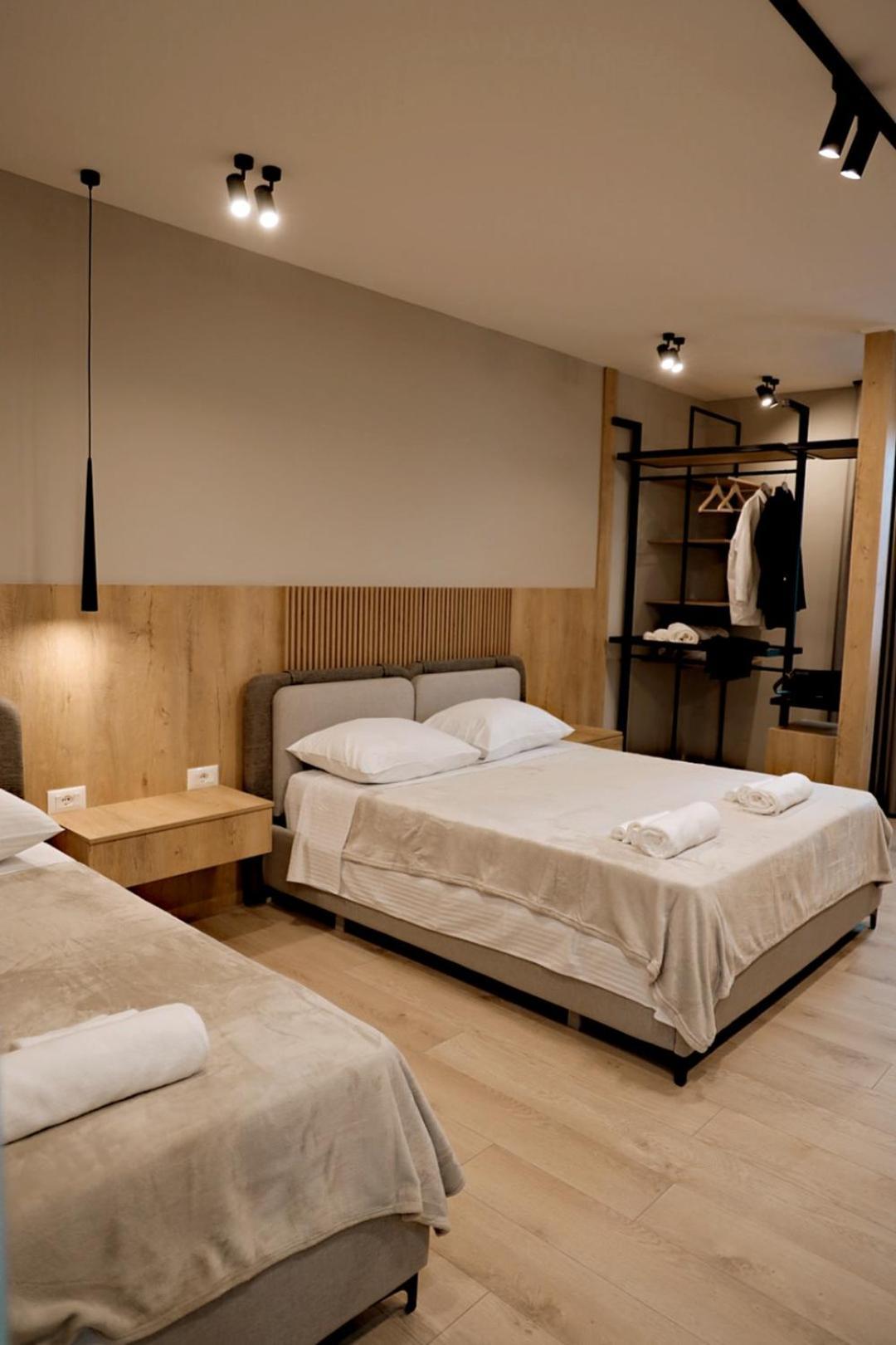 Sol Hotel Shkoder Exterior photo